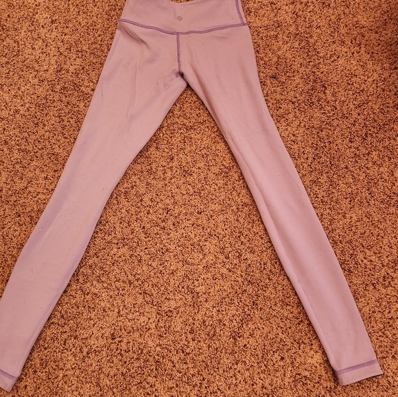 Lululemon - Picture 4 of 7